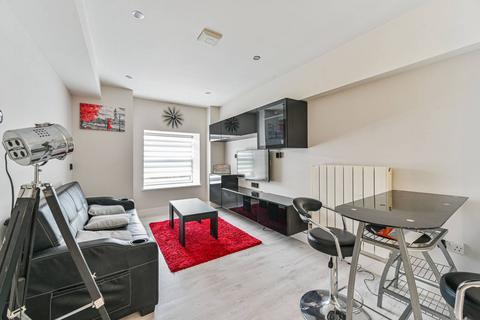 2 bedroom flat to rent, Cadogan Road, Woolwich Riverside, London, SE18