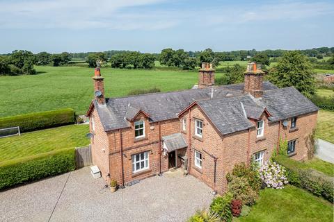 4 bedroom semi-detached house for sale, Wrexham Road, Chester CH4