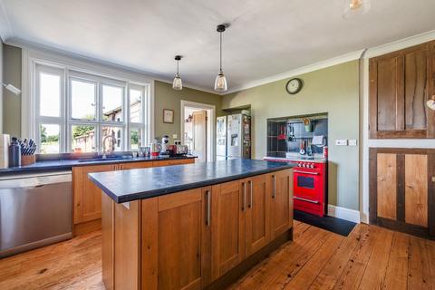Alpha Cottage Wrexham Road, Pulford, Chester, CH4 9DG