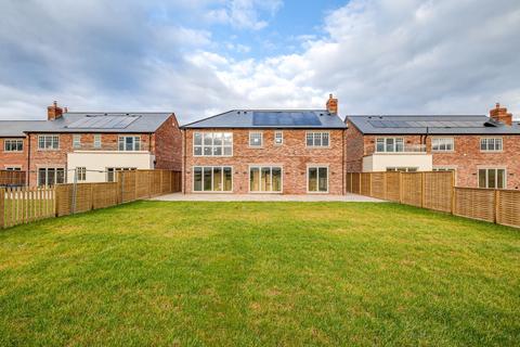 5 bedroom detached house for sale, Belgrave Garden Mews, Pulford, CH4