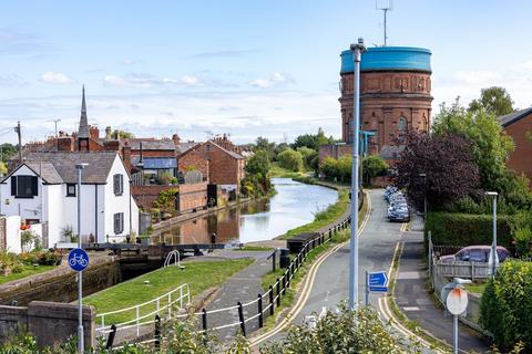 2 bedroom flat for sale, Hoole Lane, Chester CH2