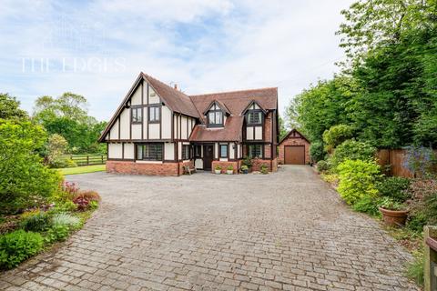 4 bedroom detached house for sale, Park Lane, Littleton, CH3