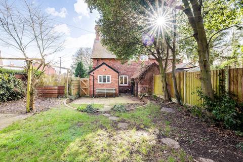 3 bedroom semi-detached house for sale, Flag Lane North, Chester CH2