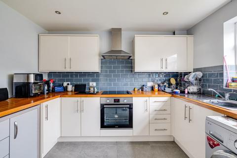 4 bedroom end of terrace house for sale, Oldfield Drive, Chester CH3