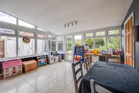 Kiloran Croeshowell Lane, Burton, Wrexham, LL12 0LB