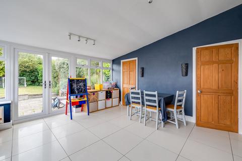 Kiloran Croeshowell Lane, Burton, Wrexham, LL12 0LB