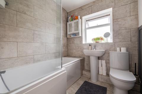 Kiloran Croeshowell Lane, Burton, Wrexham, LL12 0LB