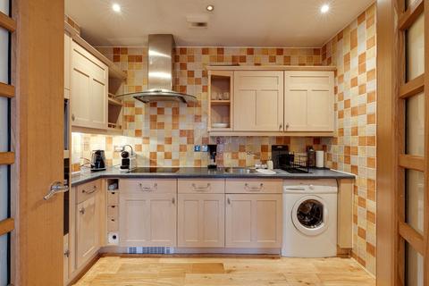 3 bedroom flat for sale, Foregate Street, Chester CH1