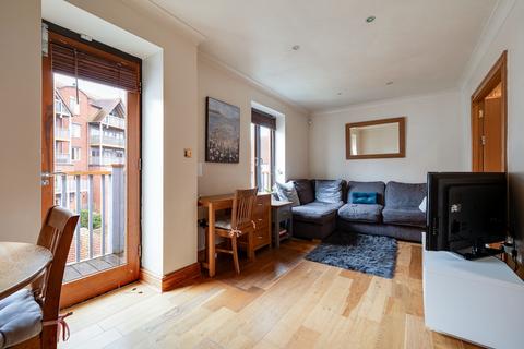 3 bedroom flat for sale, Foregate Street, Chester CH1