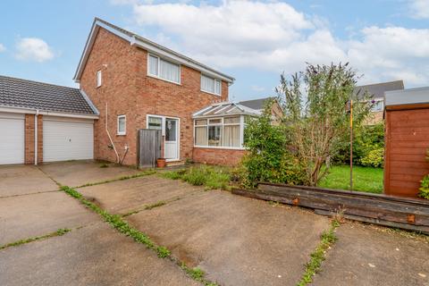 3 bedroom link detached house for sale, Hollow Grove Way, Carlton Colville