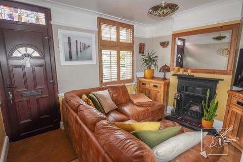 2 bedroom house for sale, Alexandra Road, Gravesend