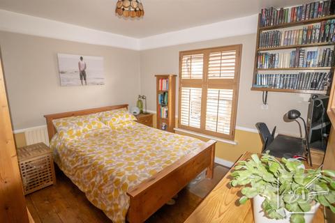 60 Alexandra Road, Gravesend, DA12 2QQ