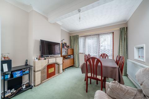 3 bedroom terraced house for sale, Runnymede Crescent, London SW16