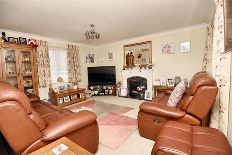 3 bedroom end of terrace house for sale, Honeymead Lane, Sturminster Newton