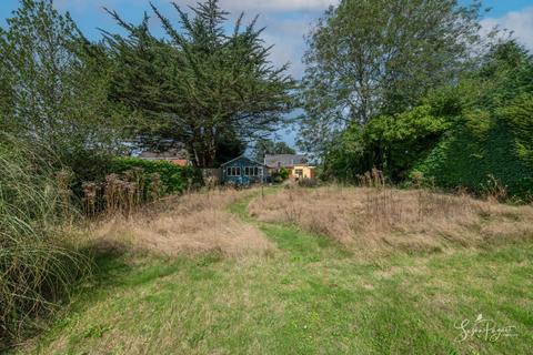 3 bedroom detached bungalow for sale, Lushington Hill, Wootton Bridge