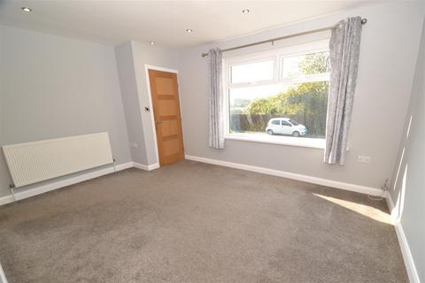 3 bedroom townhouse for sale, Hazelhurst Grove, Queensbury