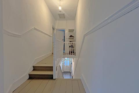 706 Barking Road, Plaistow, London, E13 9JZ