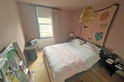 706 Barking Road, Plaistow, London, E13 9JZ
