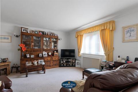 2 bedroom flat for sale, Allesley Hall Drive, Coventry CV5