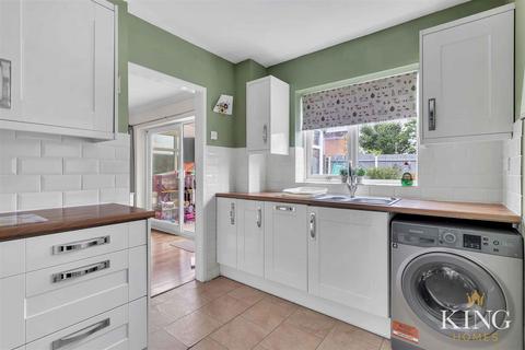 28 Gorsey Close, Astwood Bank, Redditch, B96 6AG