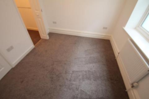 1 bedroom ground floor flat to rent, Bournemouth Road Poole BH14 9HY