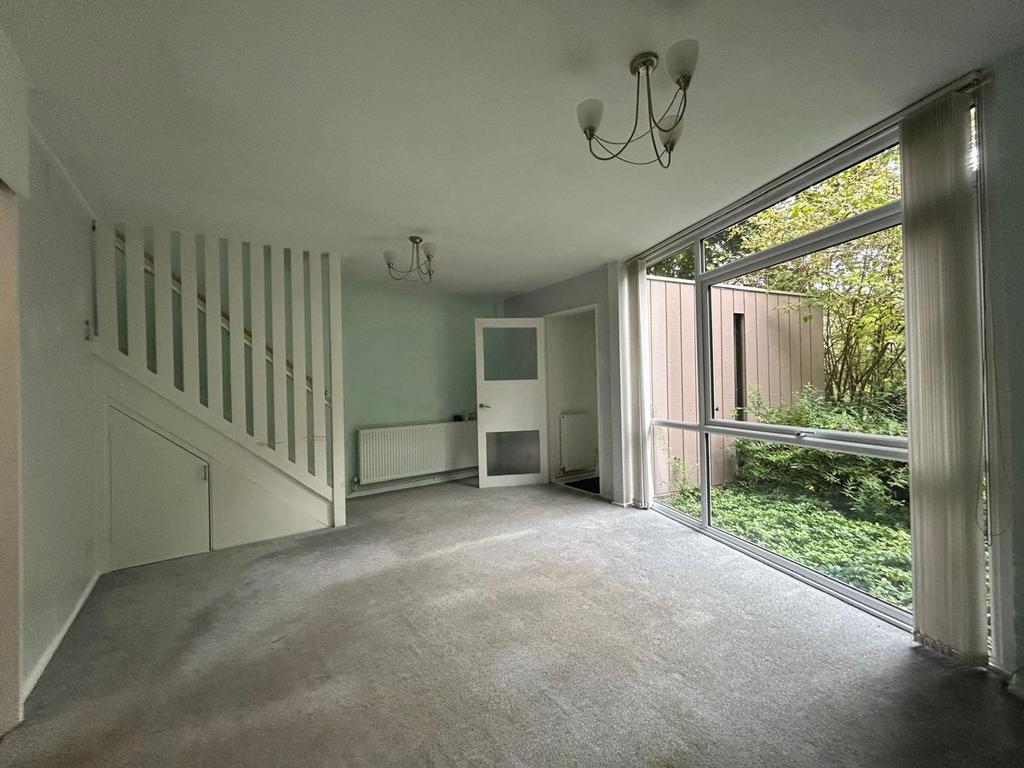 Lambardes, New Ash Green, DA3 3 bed semidetached house to rent £1,995 pcm (£460 pw)