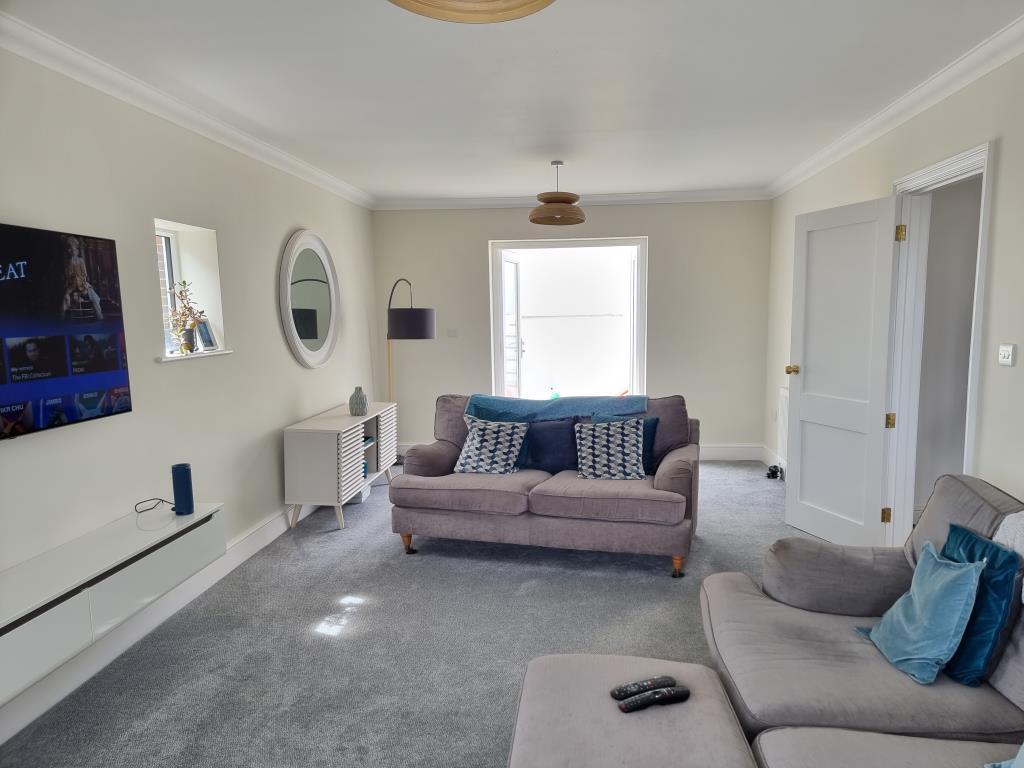 Lenham Avenue, Saltdean, BN2 4 bed semidetached house to rent £3,250