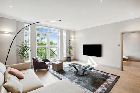 2 bedroom flat for sale, Devonhurst Place, Heathfield Terrace, W4