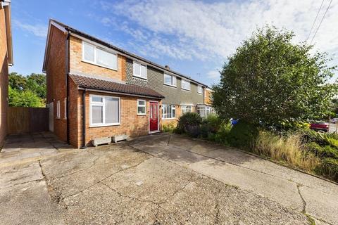 4 bedroom semi-detached house for sale, Tile Kiln Lane, HEMEL HEMPSTEAD HP3