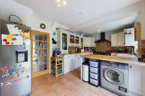 4 bedroom semi-detached house for sale, Tile Kiln Lane, HEMEL HEMPSTEAD HP3