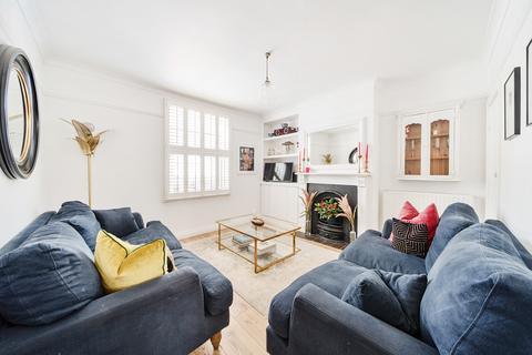 15 Albert Road, Addlestone, KT15 2PX