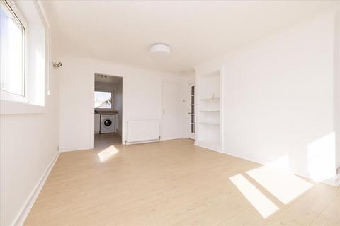 47/8 Oxgangs Avenue, Edinburgh, EH13 9HU