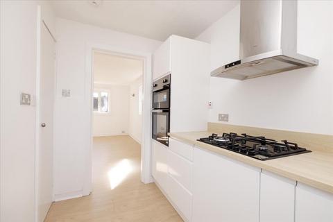 47/8 Oxgangs Avenue, Edinburgh, EH13 9HU