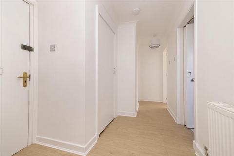 47/8 Oxgangs Avenue, Edinburgh, EH13 9HU