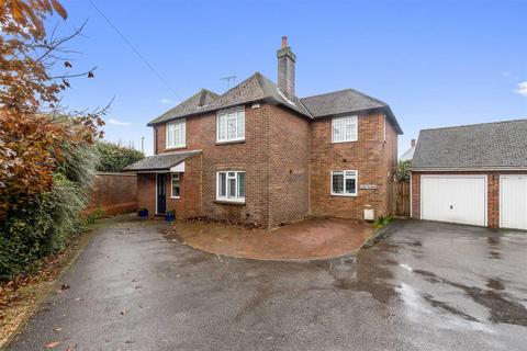 4 bedroom detached house for sale, Faversham Road, Boughton Aluph TN25