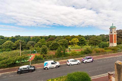 6 bedroom house for sale, East Drive, Brighton