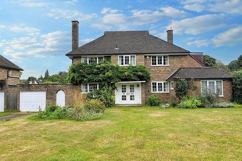 4 bedroom detached house for sale, Chiltley Way, Liphook