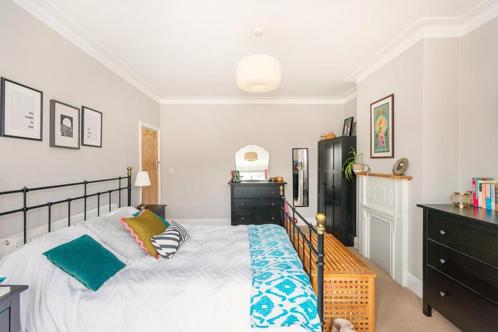 4 CLR0 KE - Bedroom G.jpg