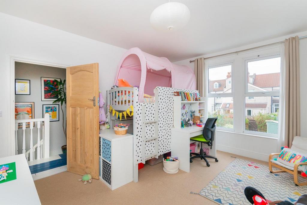 4 CLR0 KE - Bedroom C.jpg