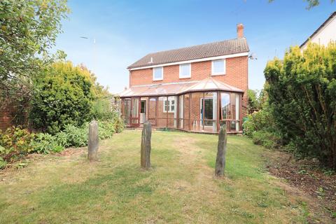 11 Armonde Close, Boreham, Chelmsford, CM3 3GA
