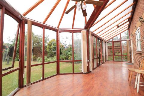 11 Armonde Close, Boreham, Chelmsford, CM3 3GA