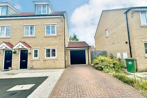 3 bedroom semi-detached house for sale, Oakwood Gardens, Middlesbrough