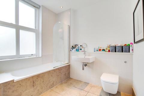 1 bedroom ground floor flat to rent, Ashmore Road London SE18