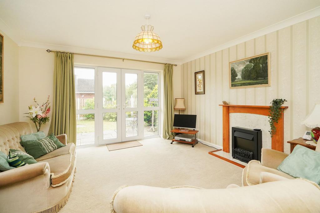 Purbeck Road, Sheffield S20 2 bed detached bungalow for sale £220,000
