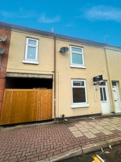 3 bedroom terraced house to rent, Glebe Street, Loughborough LE11