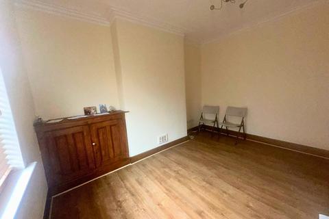 3 bedroom terraced house to rent, Glebe Street, Loughborough LE11