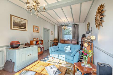 1 Bartholomew Terrace, Exeter, EX4 3BW