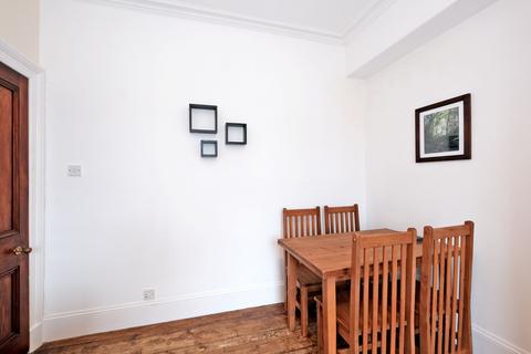 17 Bedford Place, Aberdeen, AB24 3PA
