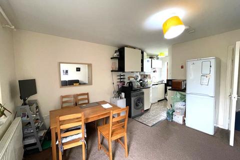 2 bedroom apartment to rent, Cowley Court, Leytonstone E11