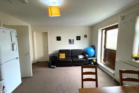 2 bedroom apartment to rent, Cowley Court, Leytonstone E11